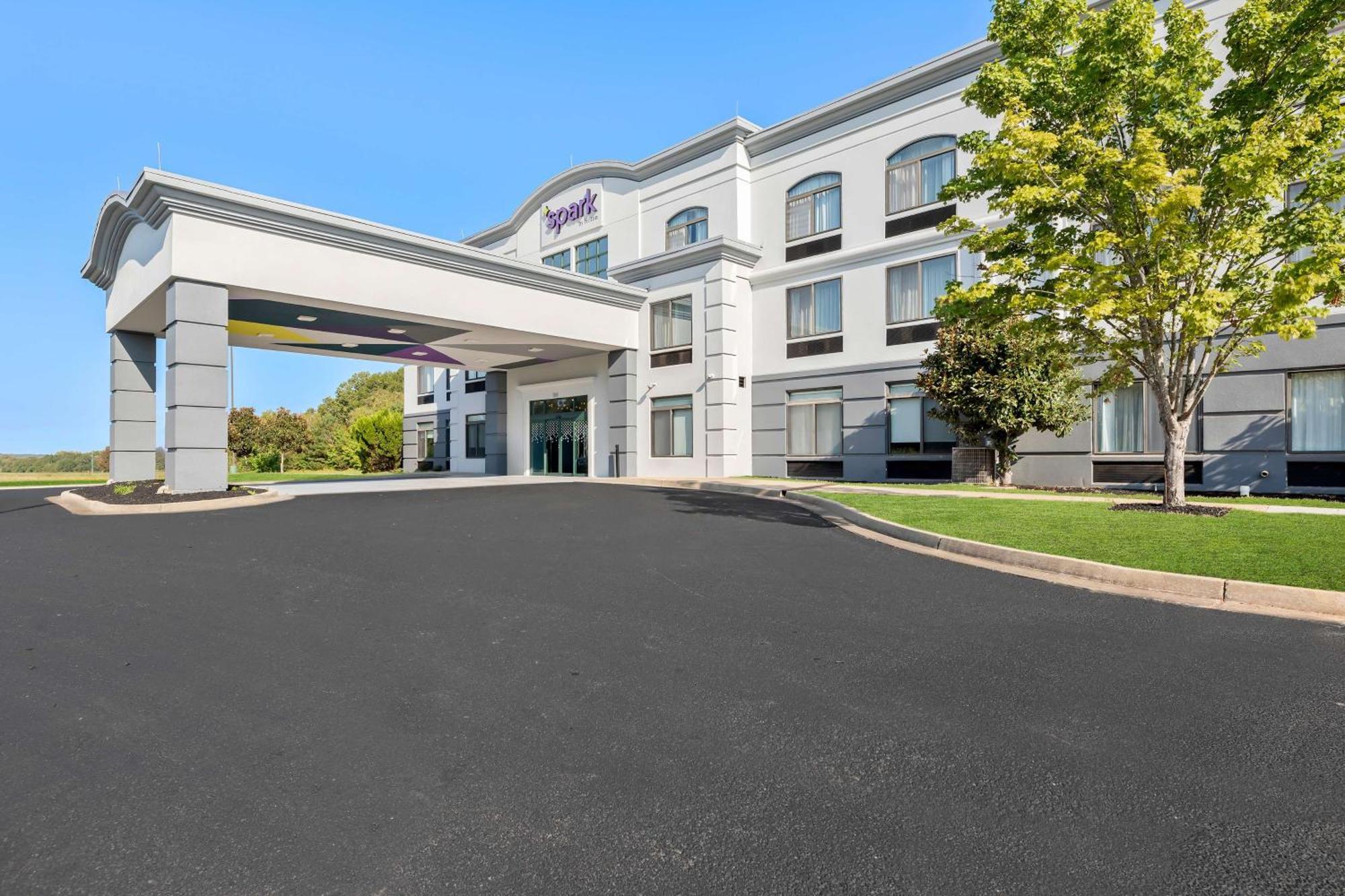 Spark By Hilton Тупело Екстер'єр фото